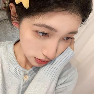 三个月亮